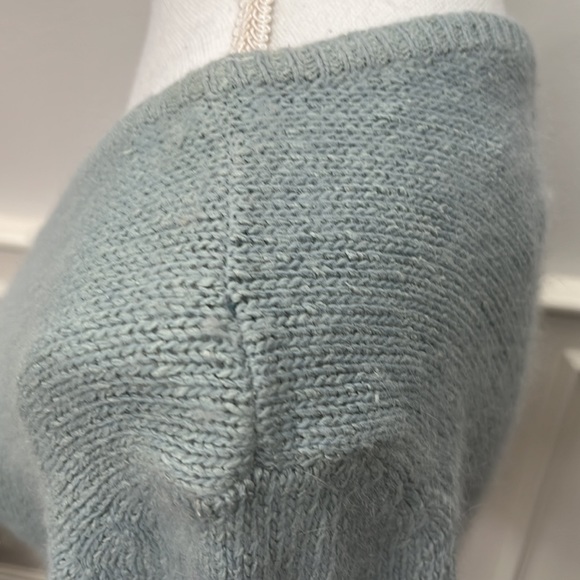 Vintage Angora & Silk Woman's Sweater , Size Medium (BIN2) - Picture 5 of 7
